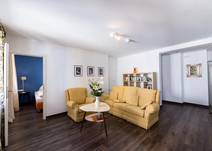 Historik Goldener Hirsch Rothenburg 3* Rothenburg ob der Tauber