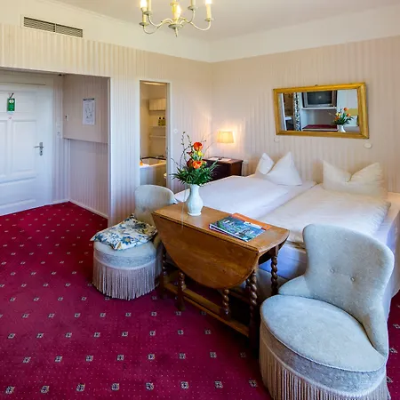 Historik Goldener Hirsch Rothenburg 3*