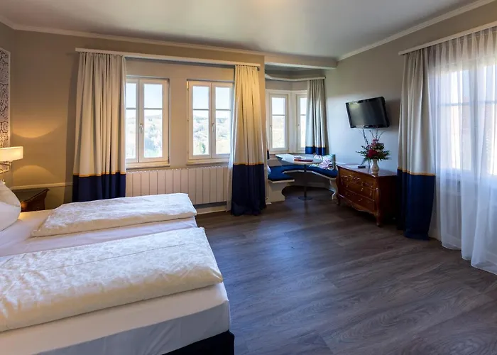 Historik Goldener Hirsch Rothenburg Otel 3*