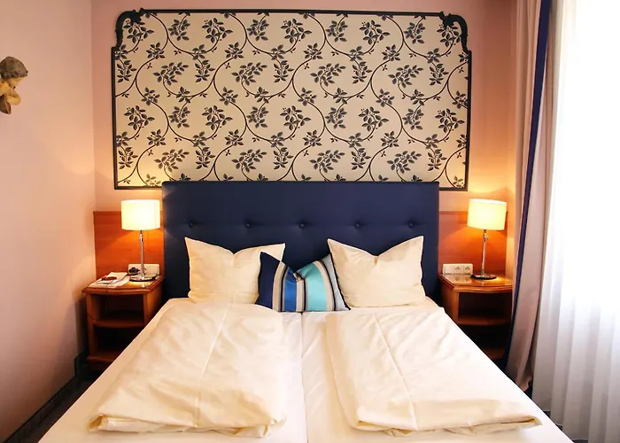 Historik Goldener Hirsch Rothenburg 3*